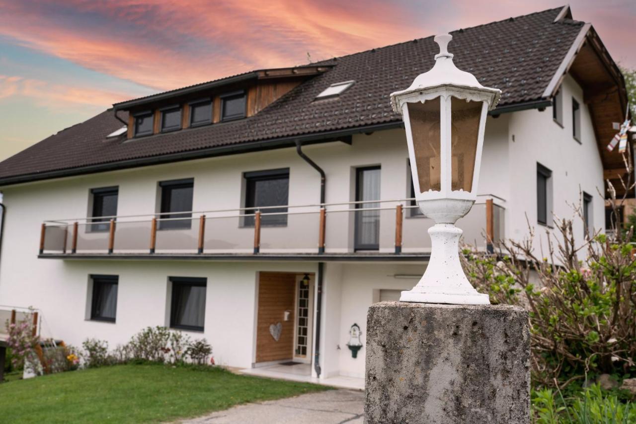 Appartement Haus Kruschitz Ludmannsdorf ภายนอก รูปภาพ